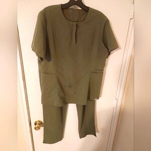 Figs Scrubs Moss Green Size Large